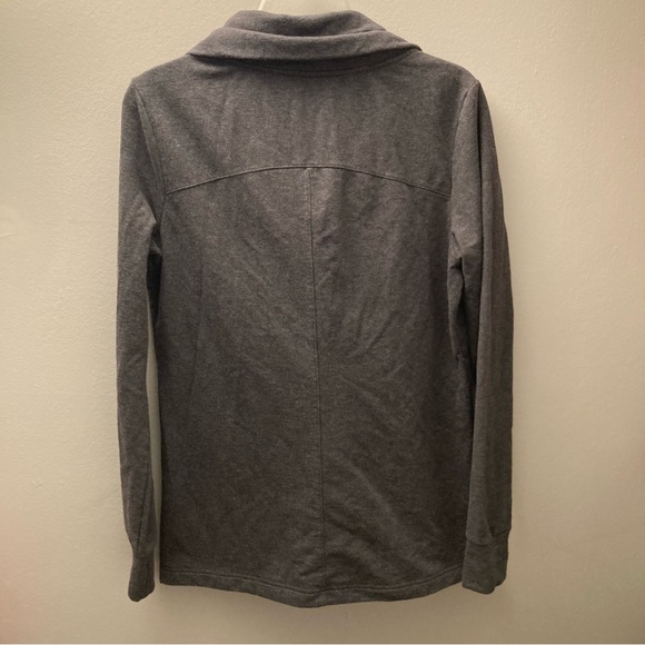 Activewear Top - Picture 8 of 8